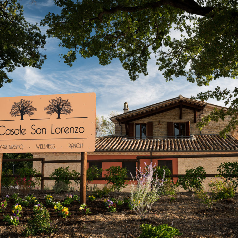 antico casale san lorenzo in campo marche in vendita casale di lusso