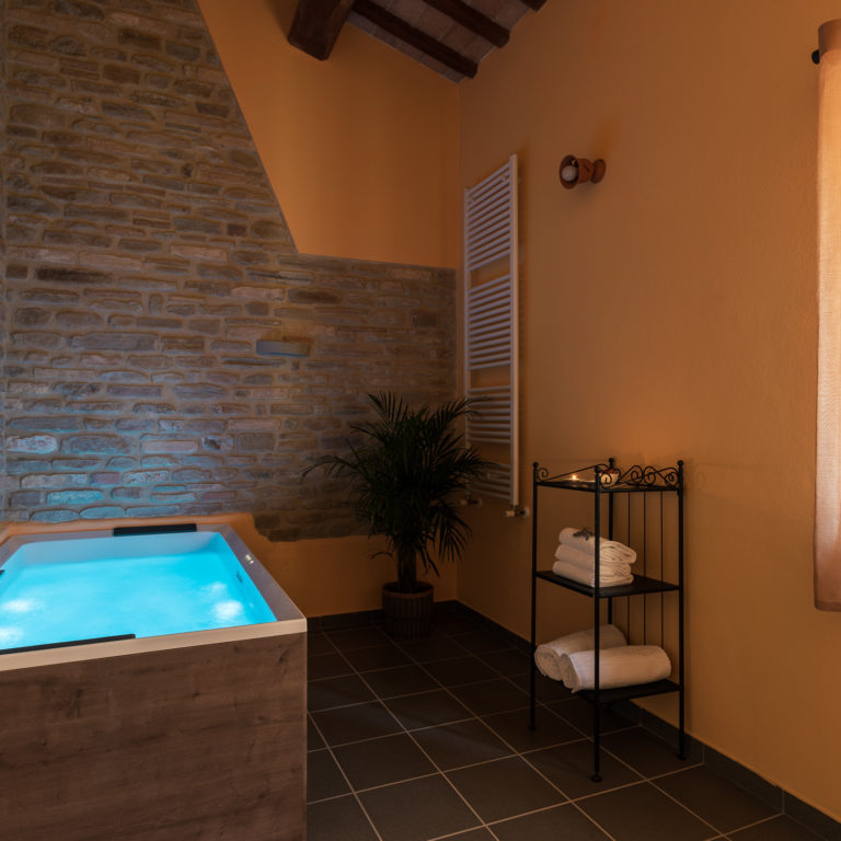 antico casale san lorenzo in campo marche in vendita casale di lusso